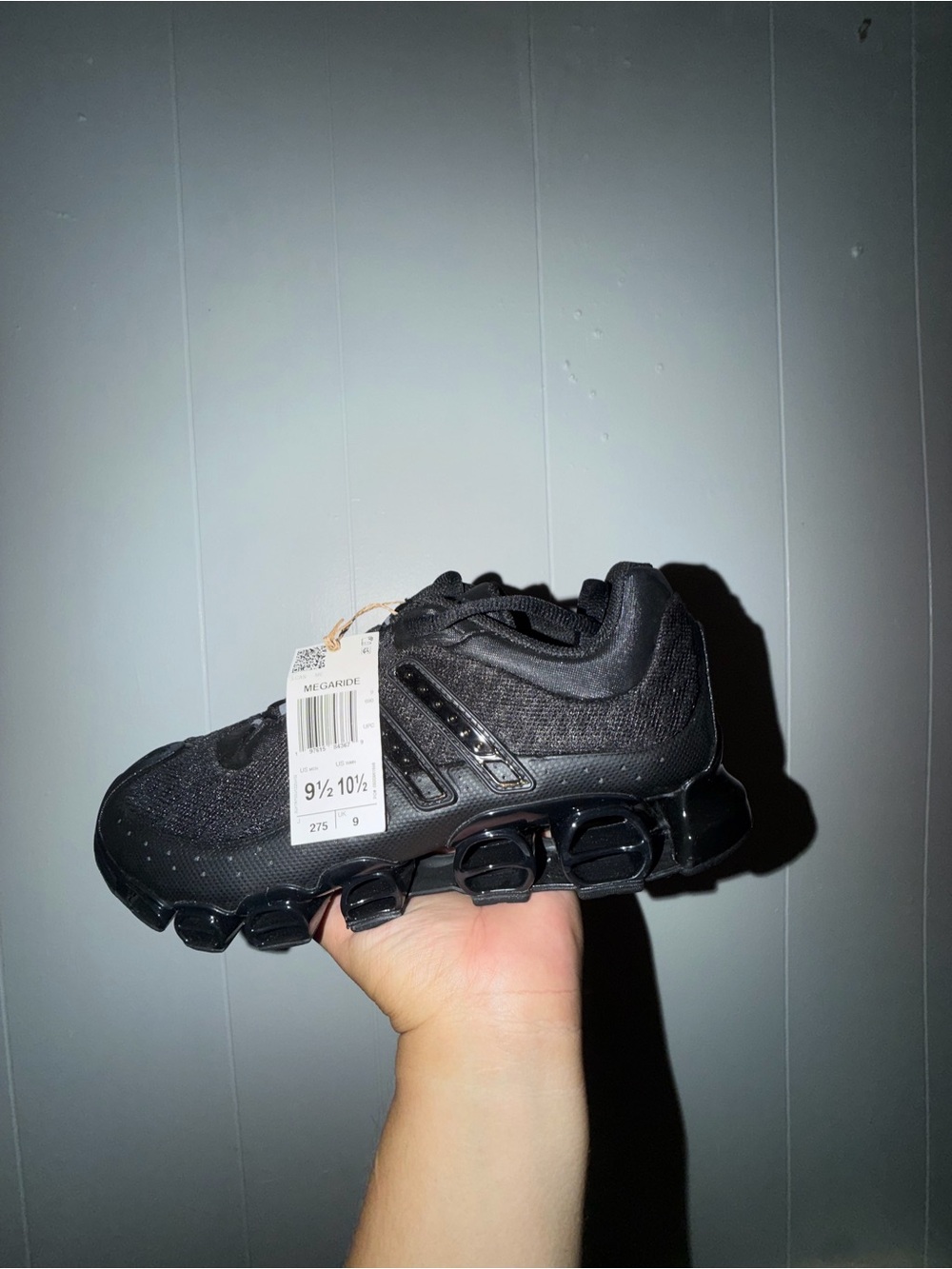 Men Adidas Megaride shoes Size 9.5